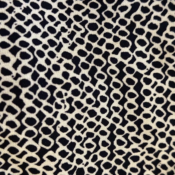 Motherhood Dress Black and White print Empire waist with Tie back. - Picture 3 of 5